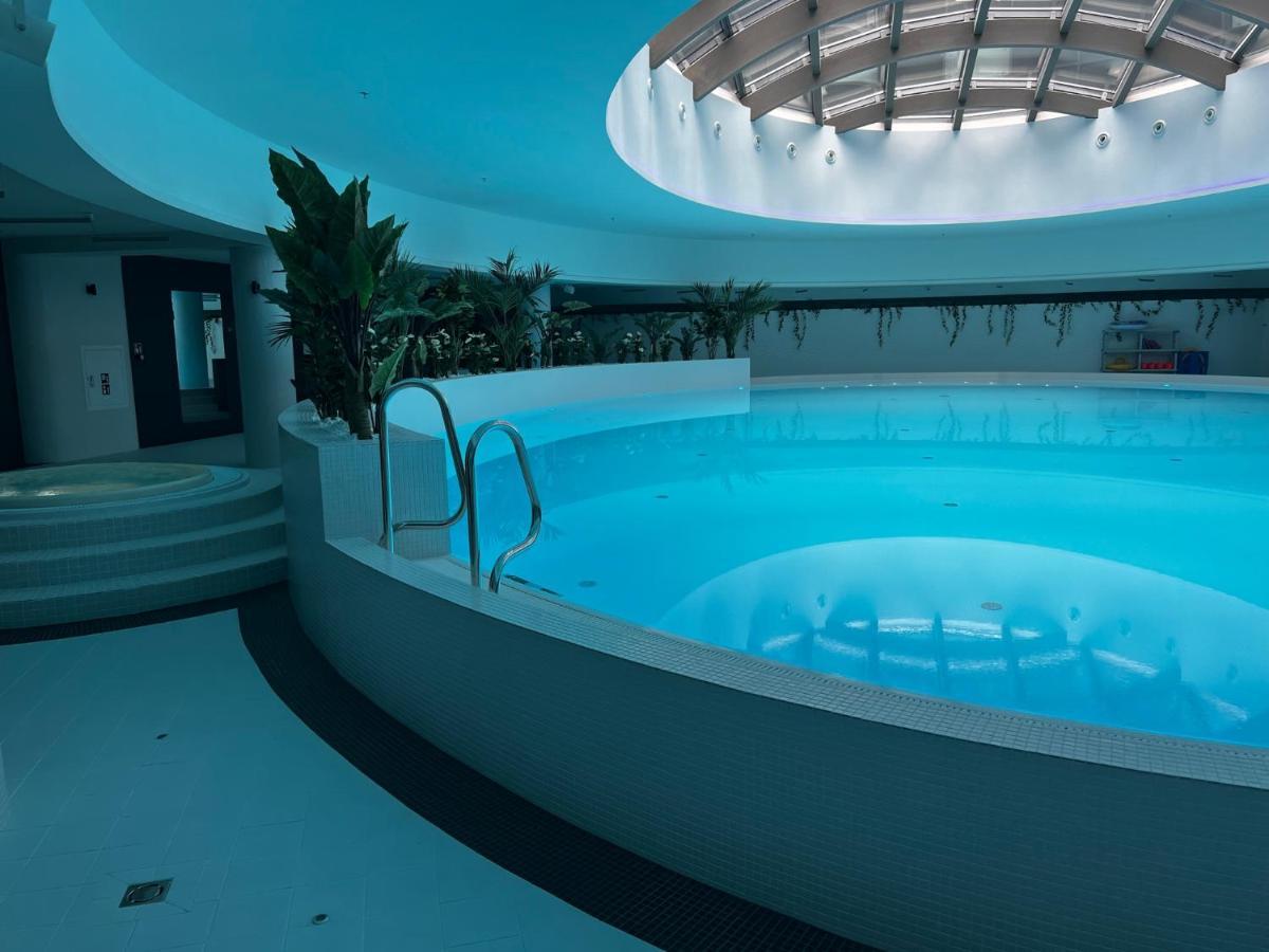 Hanza Tower Bohemia 22 Pool & Jacuzzi Estetino Exterior foto
